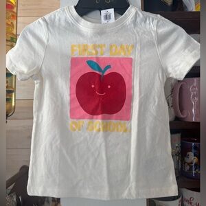 Old Navy Tee with Red Apple Back To School size 4T